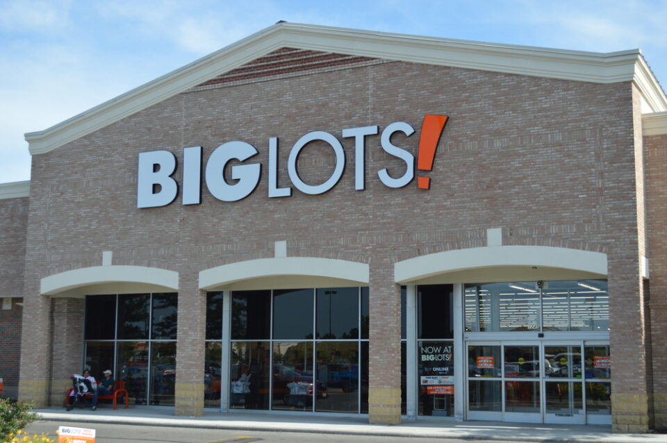 Big Lots Capítulo 11 quiebra y venta a Nexus Capital