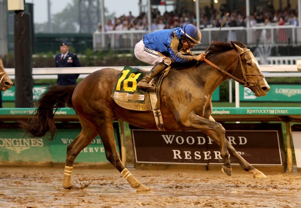 El venezolano Junior Alvarado gana el Kentucky Derby con Sovereignty